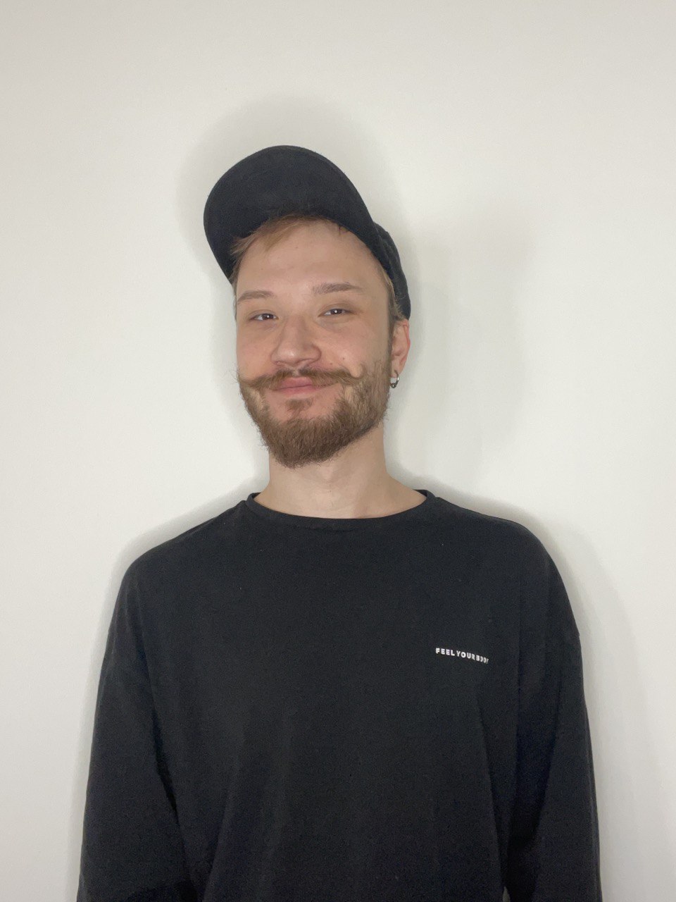 Денис Володин