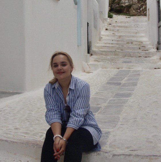 Алина Попова